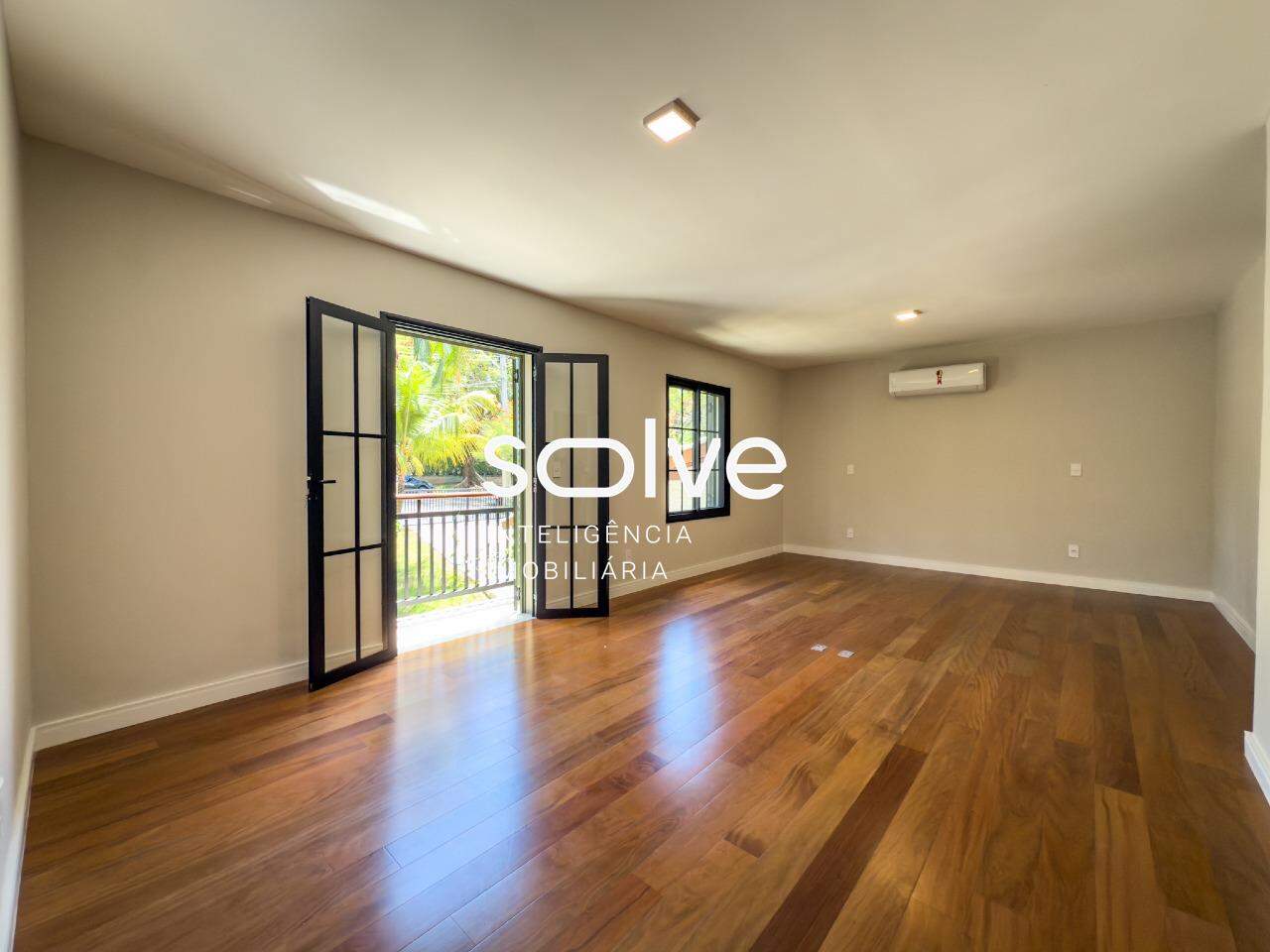 Casa em Condomínio à venda em Indaiatuba - Helvétia Country por 6.300.000,00: 