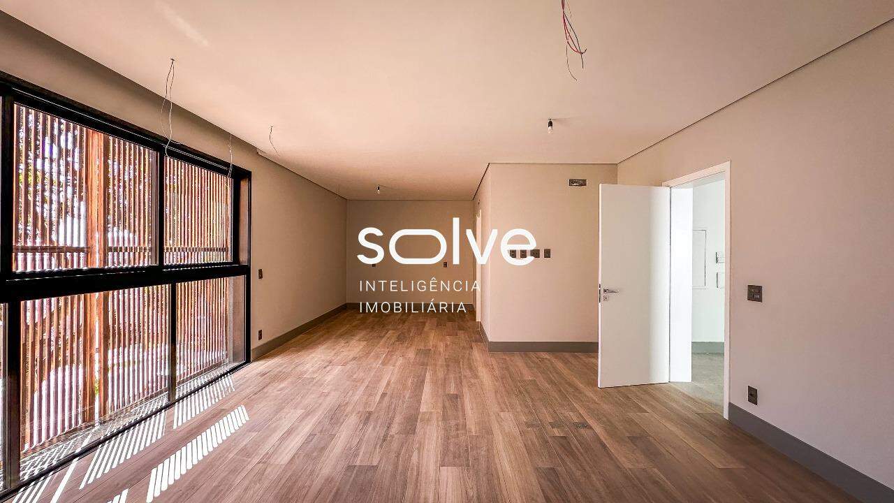 Casa em Condomínio à venda em Campinas - Ville Sainte Helene por 4.190.000,00: 
