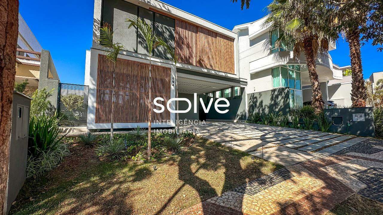 Casa em Condomínio à venda em Campinas - Ville Sainte Helene por 4.190.000,00: 