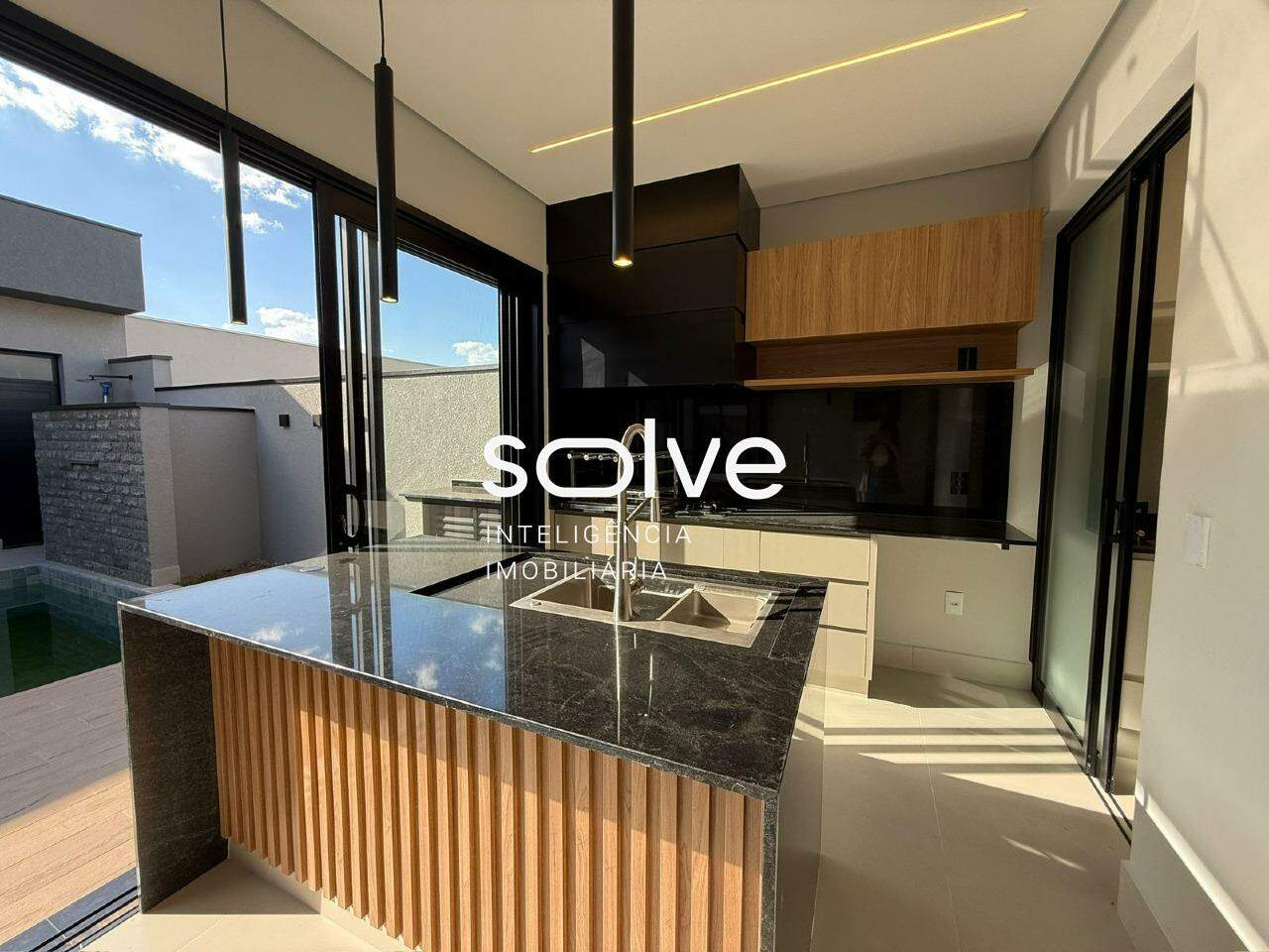 Casa em Condomínio à venda em Indaiatuba - Jardim Residencial Dona Maria Cândida por 2.000.000,00: 