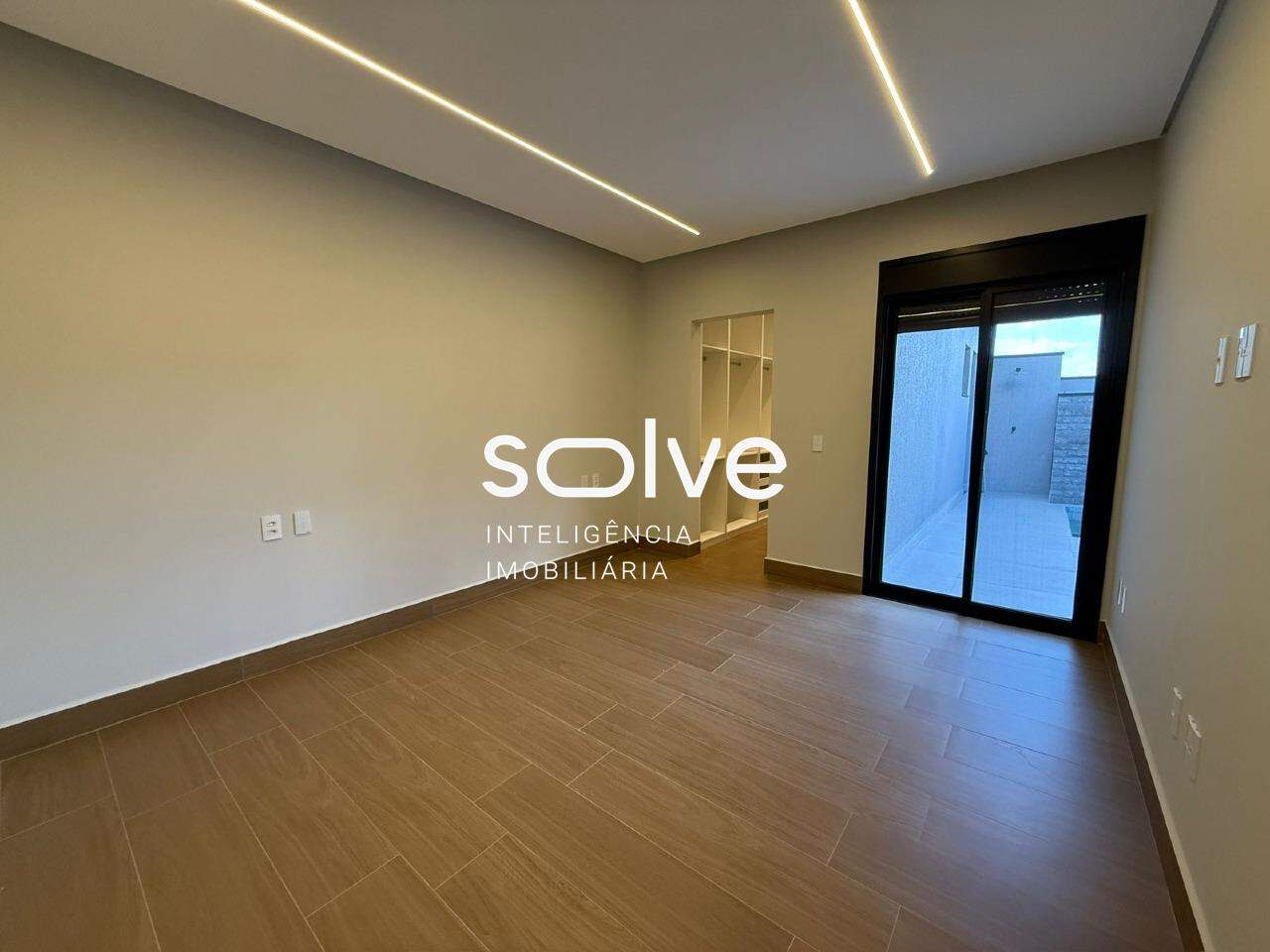 Casa em Condomínio à venda em Indaiatuba - Jardim Residencial Dona Maria Cândida por 2.000.000,00: 