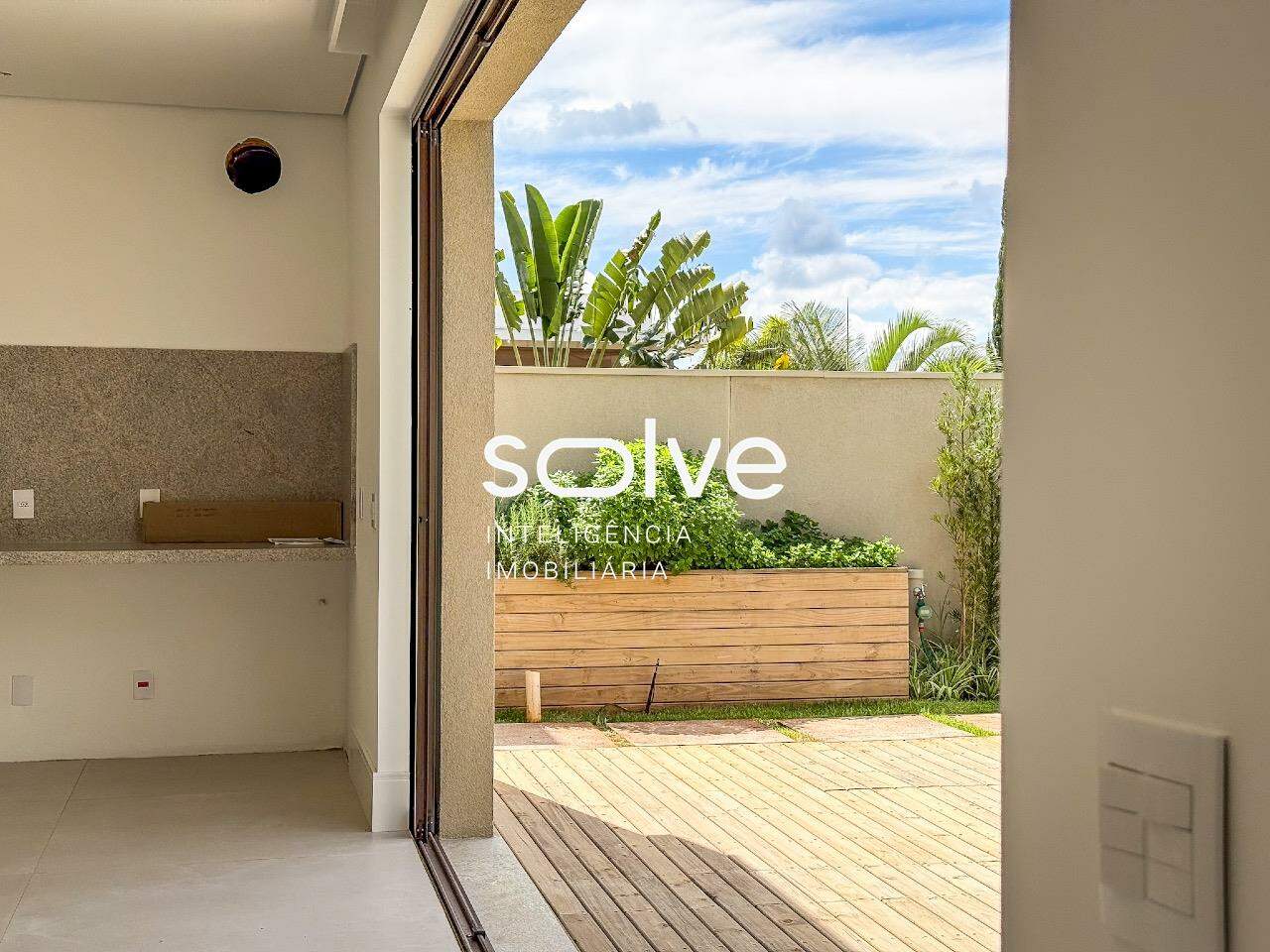 Casa em Condomínio à venda em Campinas - Ville Sainte Helene por 4.270.000,00: 