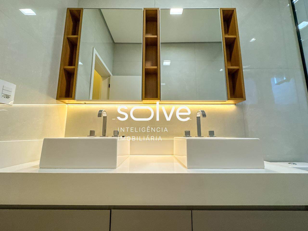 Casa em Condomínio à venda em Indaiatuba - Jardim Residencial Dona Maria Cândida por 2.100.000,00: 