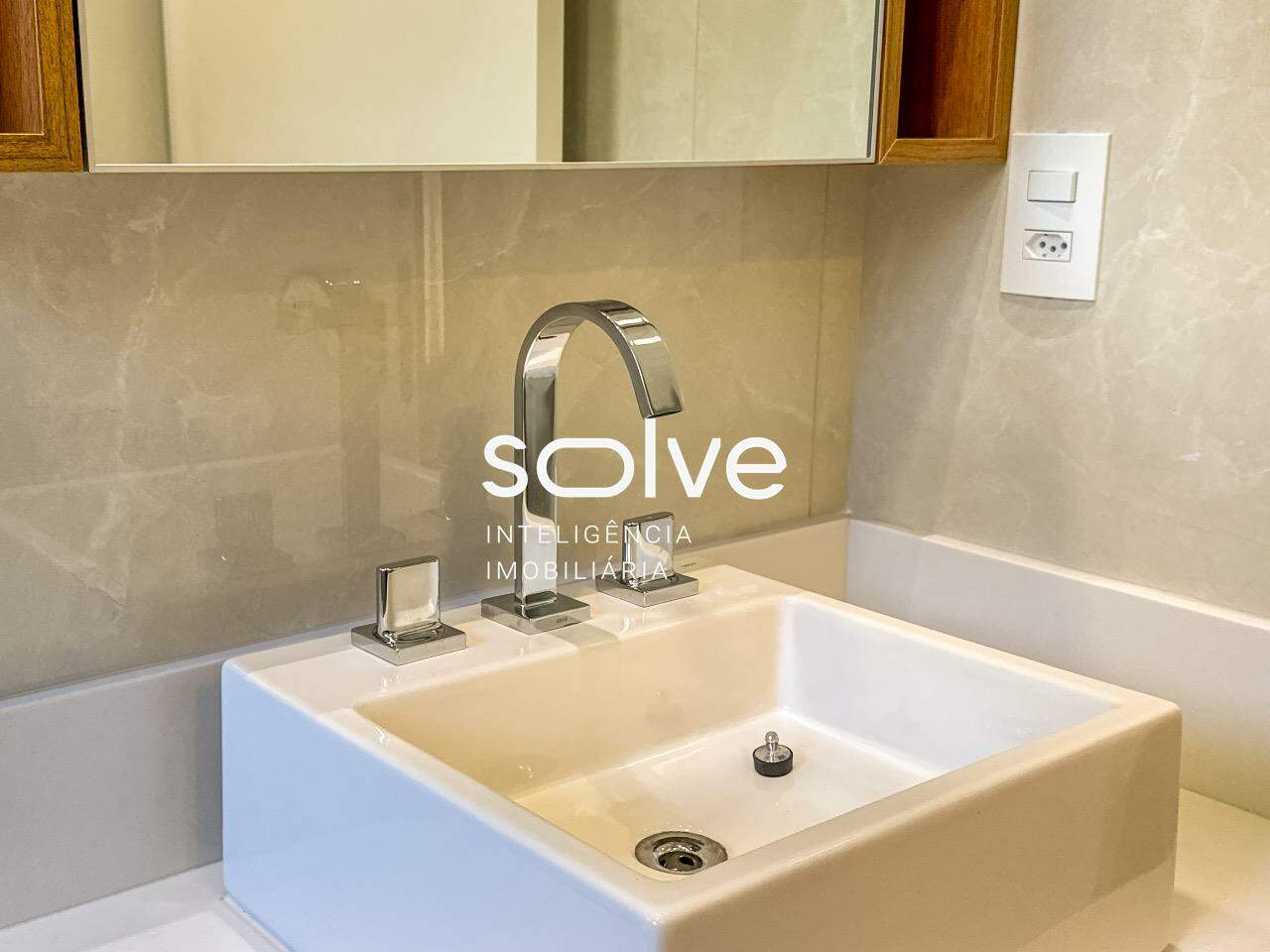 Casa em Condomínio à venda em Indaiatuba - Jardim Residencial Dona Maria Cândida por 2.100.000,00: 