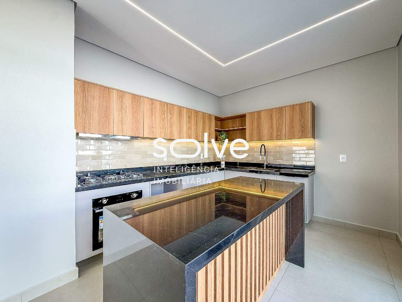 Casa em Condomínio à venda em Indaiatuba - Jardim Laguna por 1.750.000,00: 