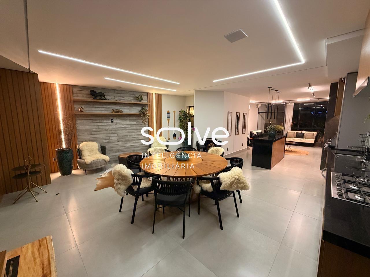 Sobrado em Condomínio à venda em Indaiatuba - Vila Inglesa por 3.950.000,00: 