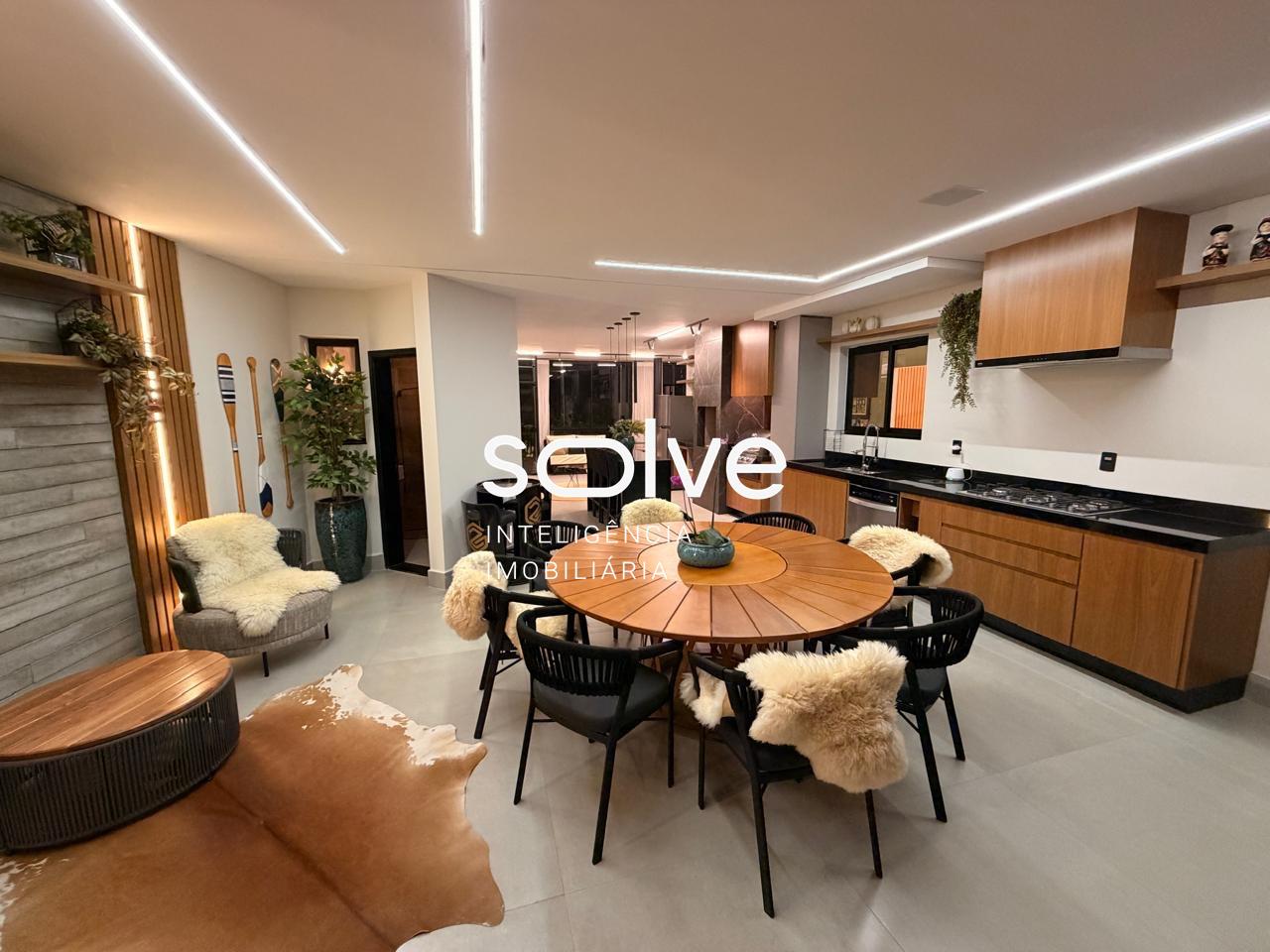 Sobrado em Condomínio à venda em Indaiatuba - Vila Inglesa por 3.950.000,00: 