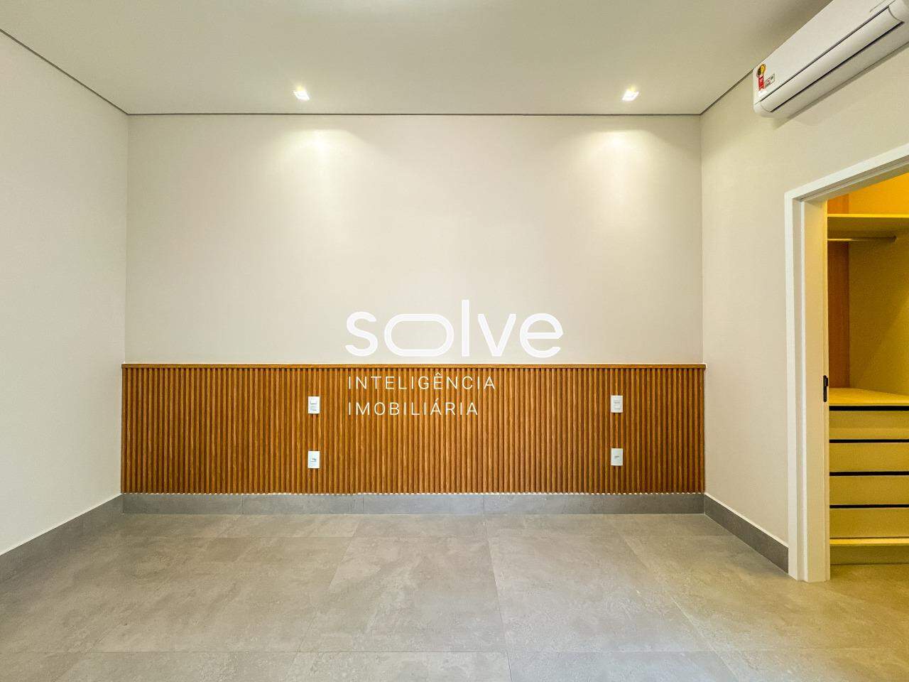 Casa em Condomínio à venda em Indaiatuba - Jardim Residencial Dona Maria Cândida por 2.100.000,00: 