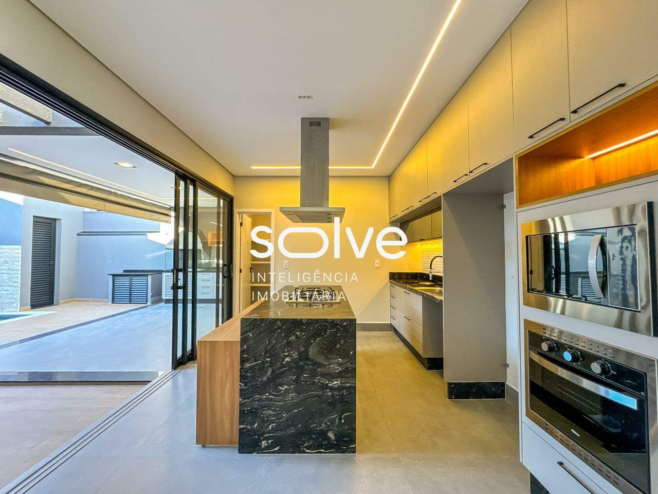 Casa em Condomínio à venda em Indaiatuba - Jardim Residencial Dona Maria Cândida por 2.100.000,00: 