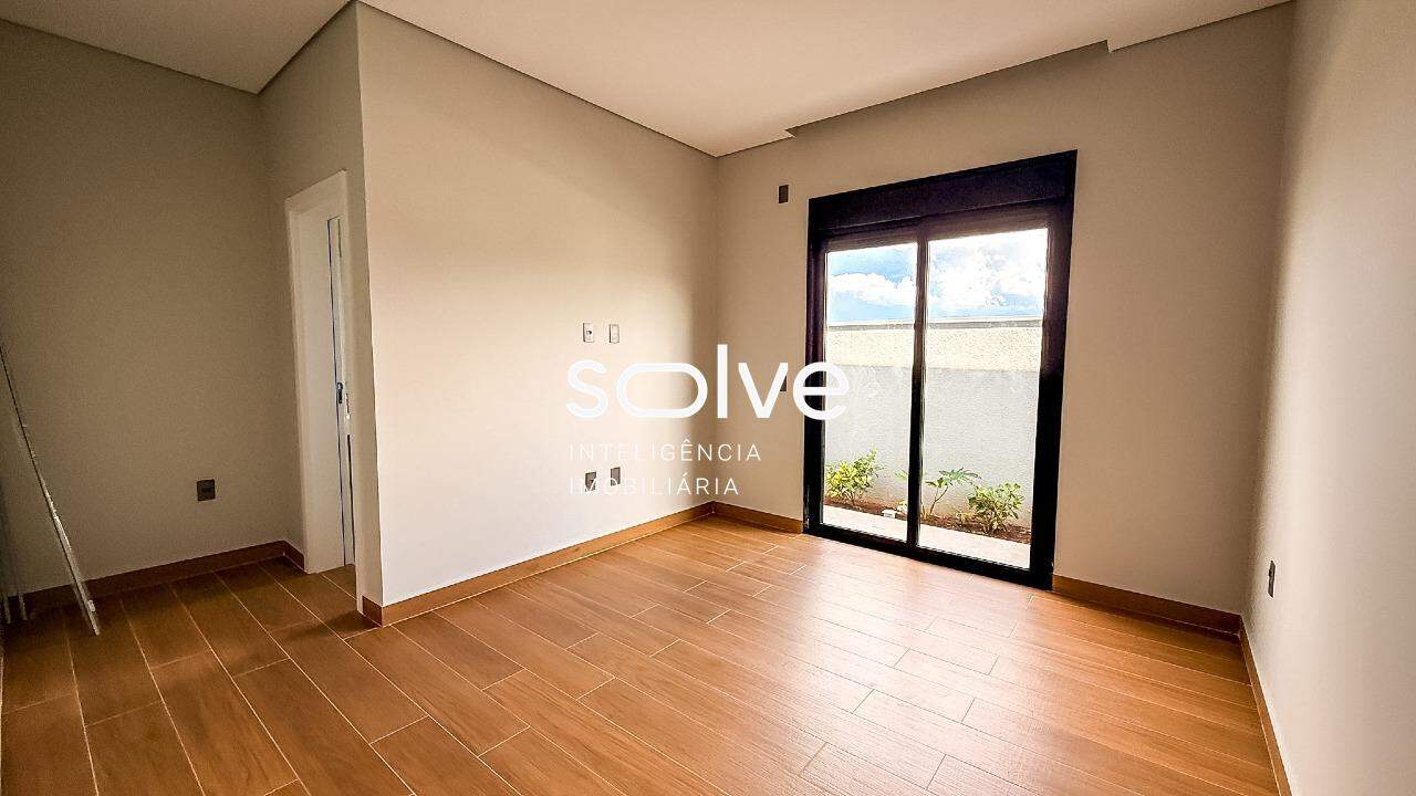 Casa em Condomínio à venda em Indaiatuba - Villa Sapezal por 2.150.000,00: 