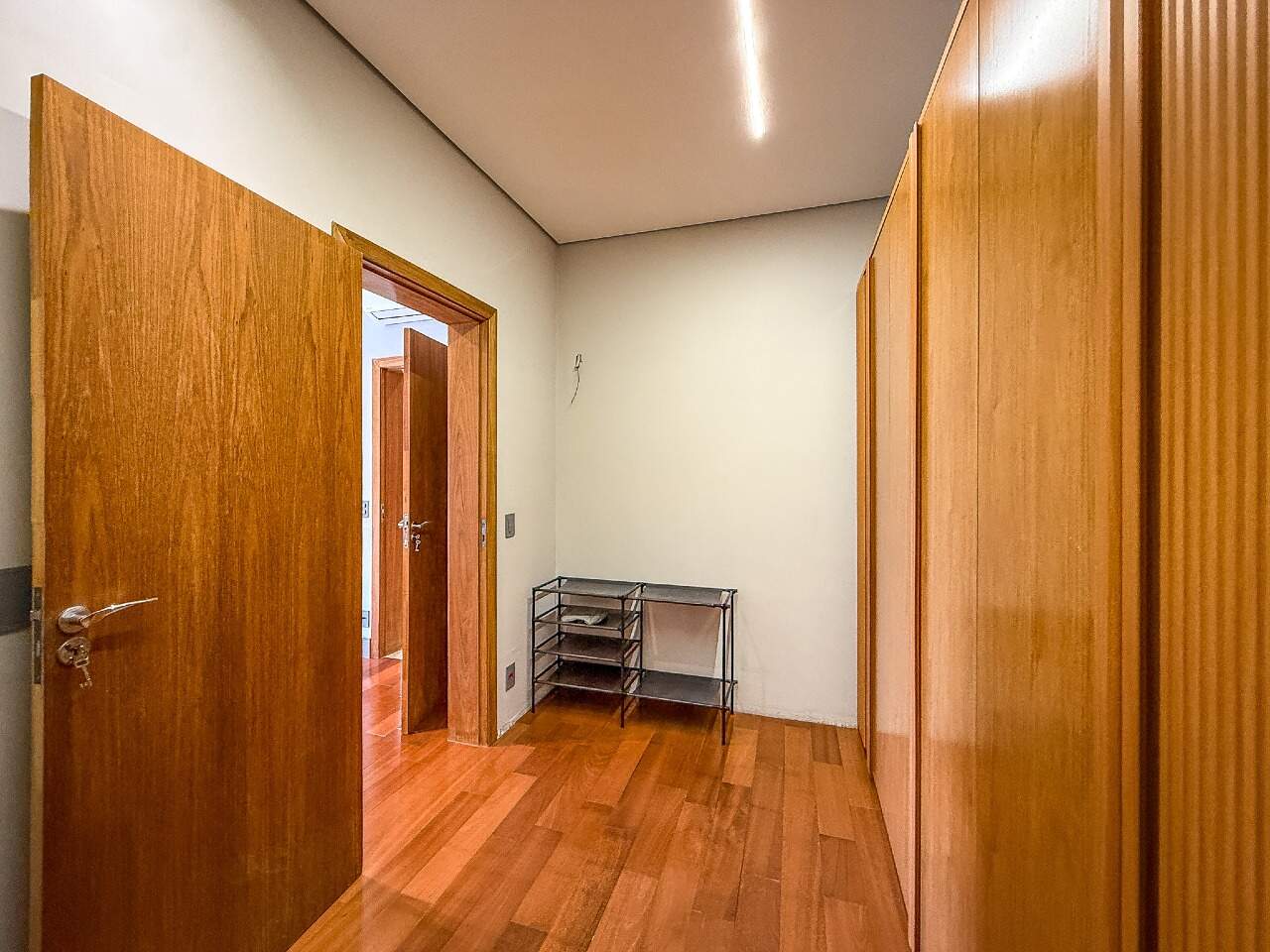 Casa em Condomínio à venda em Indaiatuba - Jardim Laguna por 2.500.000,00: 