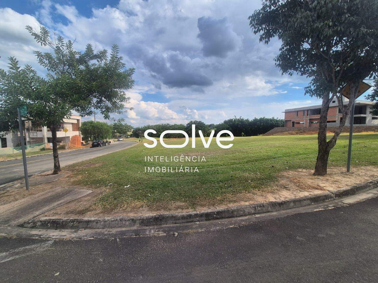 Terreno em Condomínio à venda em Indaiatuba - Jardins do Golfe por 800.000,00: 