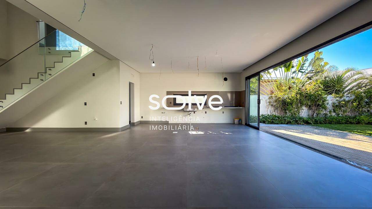 Casa em Condomínio à venda em Campinas - Ville Sainte Helene por 4.270.000,00: 