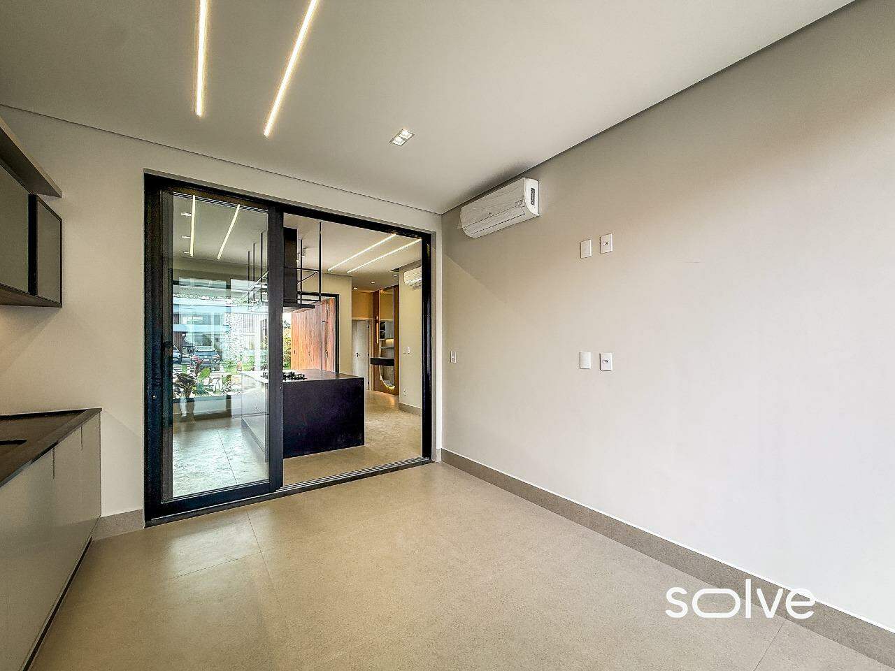 Casa em Condomínio à venda em Indaiatuba - Villa Sapezal por 2.300.000,00: 