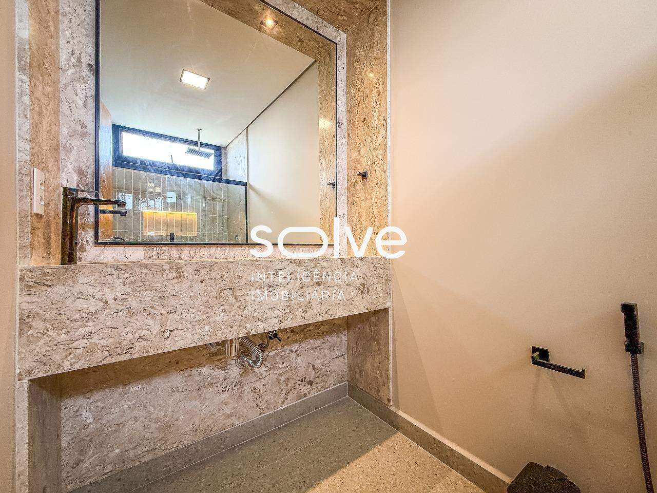 Casa em Condomínio à venda em Indaiatuba - Jardins Di Roma por 2.700.000,00: