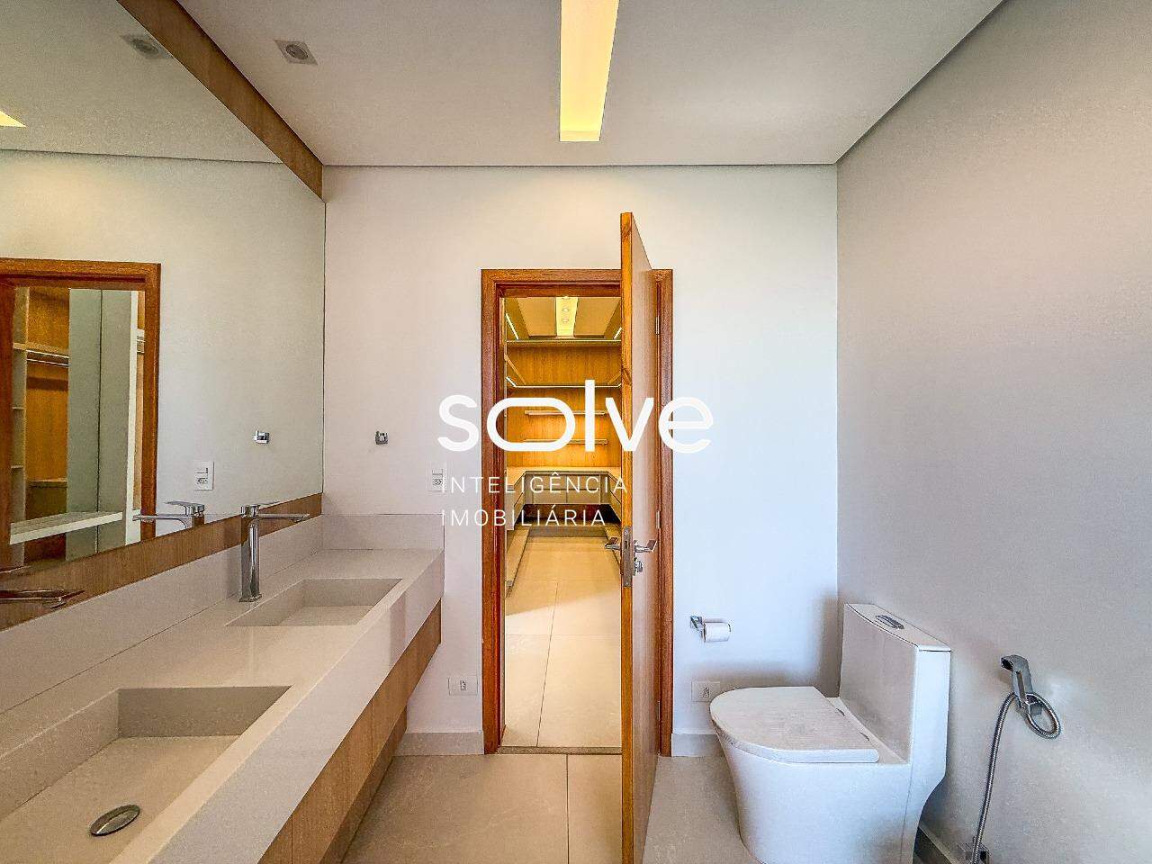 Casa em Condomínio à venda em Indaiatuba - Jardins Di Roma por 2.700.000,00: