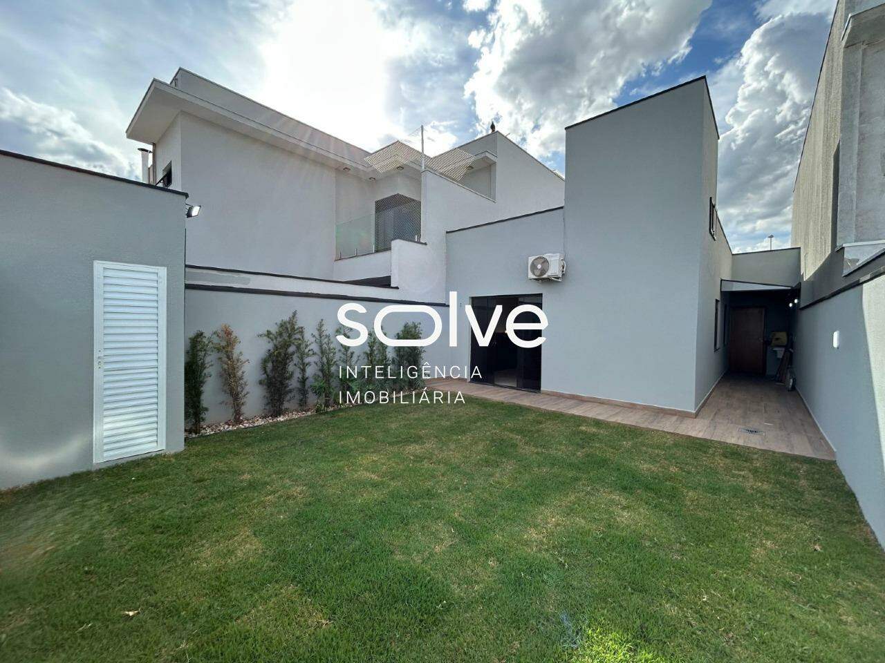 Casa em Condomínio à venda em Indaiatuba - Vila Ytu por 950.000,00: