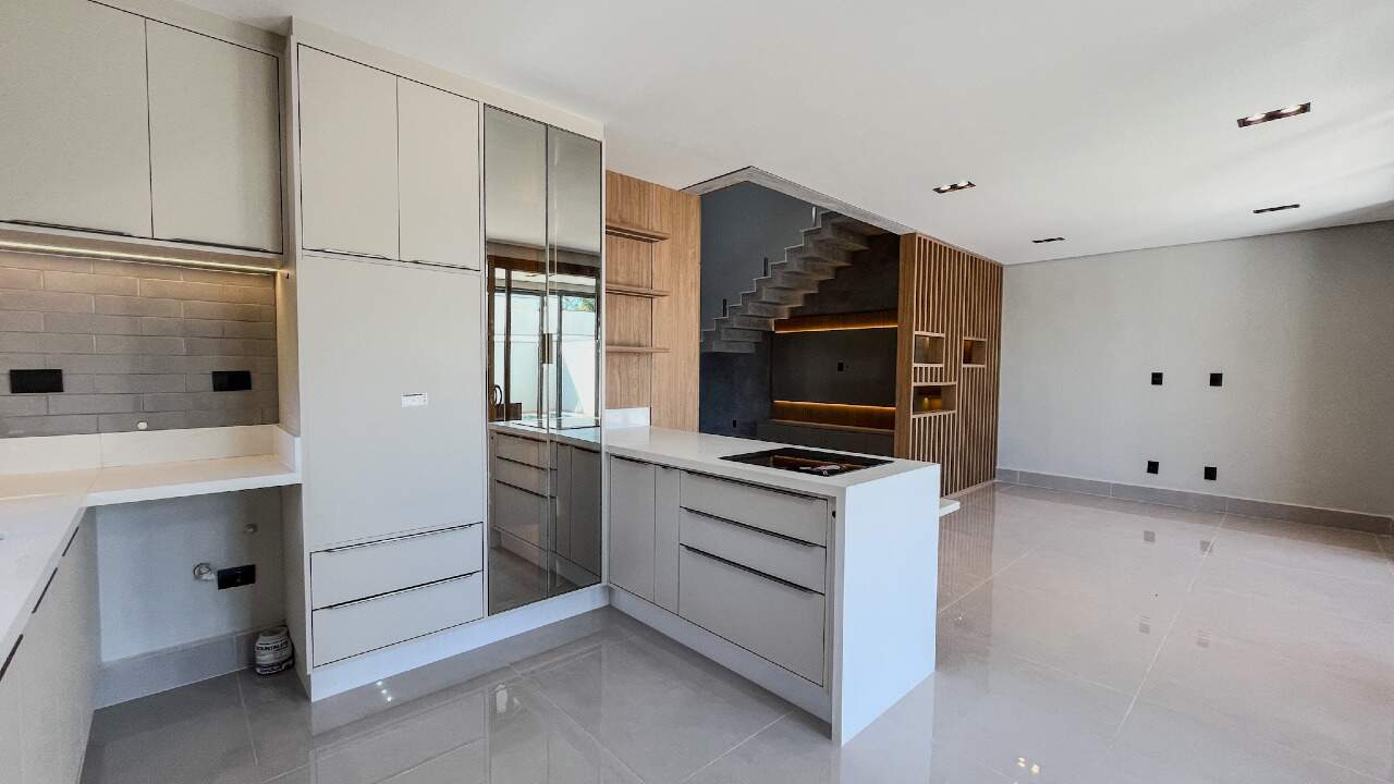 Casa em Condomínio à venda em Indaiatuba - Jardins Di Roma por 2.490.000,00: