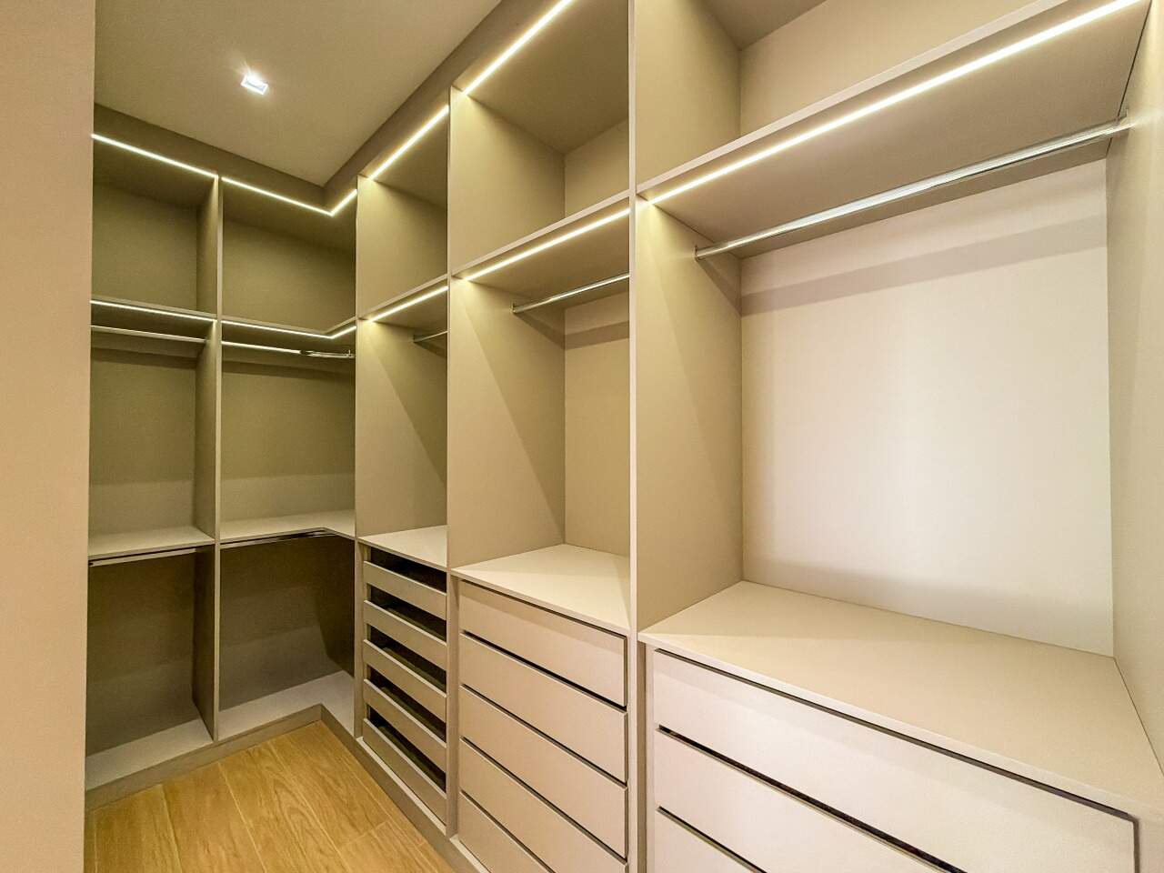 Casa em Condomínio à venda em Indaiatuba - Residencial Dona Maria Cândida por 2.150.000,00: 