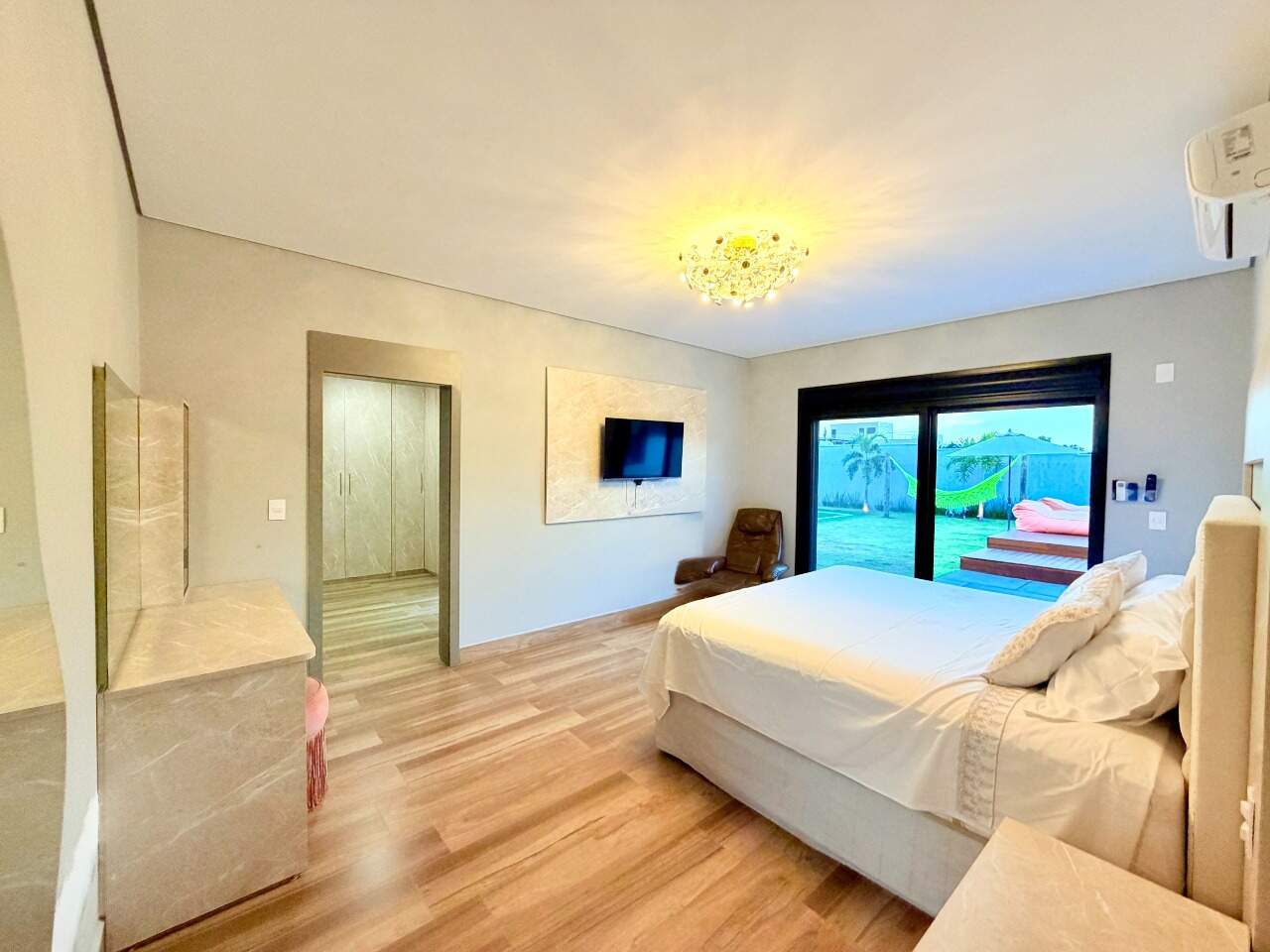 Casa em Condomínio à venda em Indaiatuba - Reserva Petrus por 6.000.000,00: 