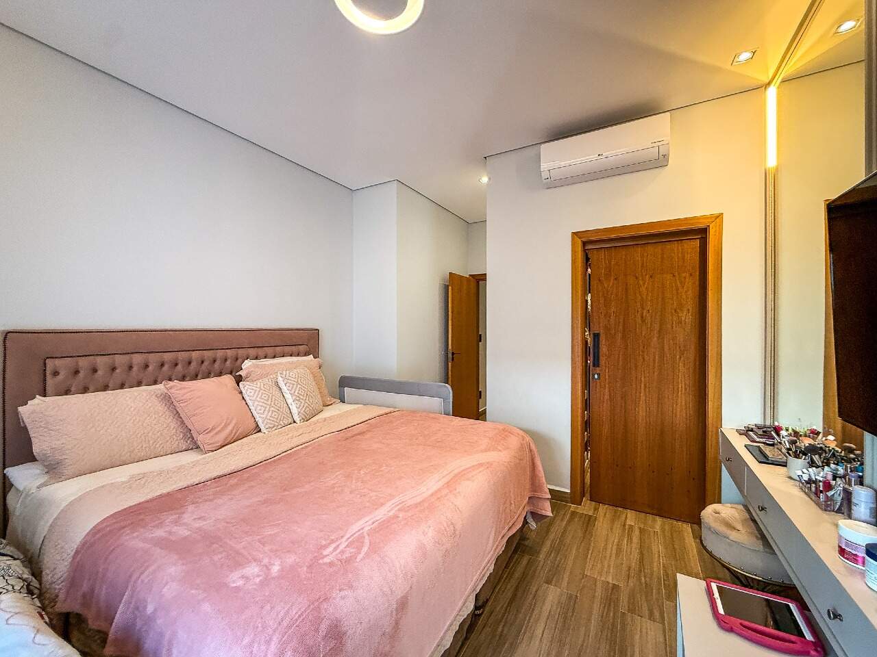 Casa em Condomínio à venda em Indaiatuba - Jardim Vila Paradiso por 4.200.000,00: