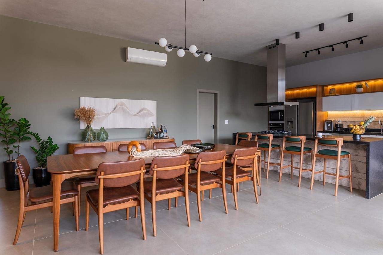 Casa em Condomínio à venda em Indaiatuba - Helvétia Country por 6.000.000,00: 
