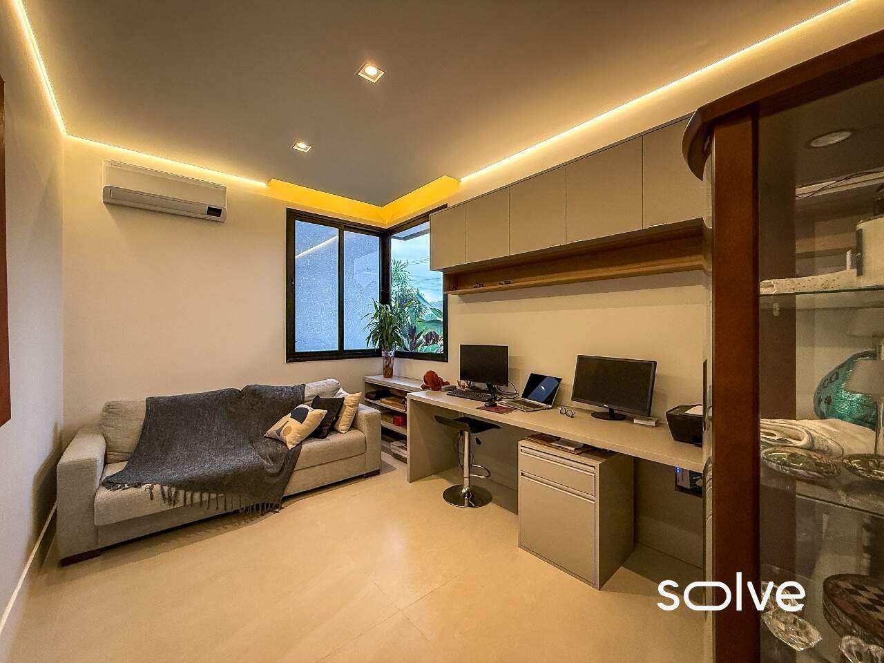 Casa em Condomínio à venda em Indaiatuba - Jardins do Golfe por 4.720.000,00: 