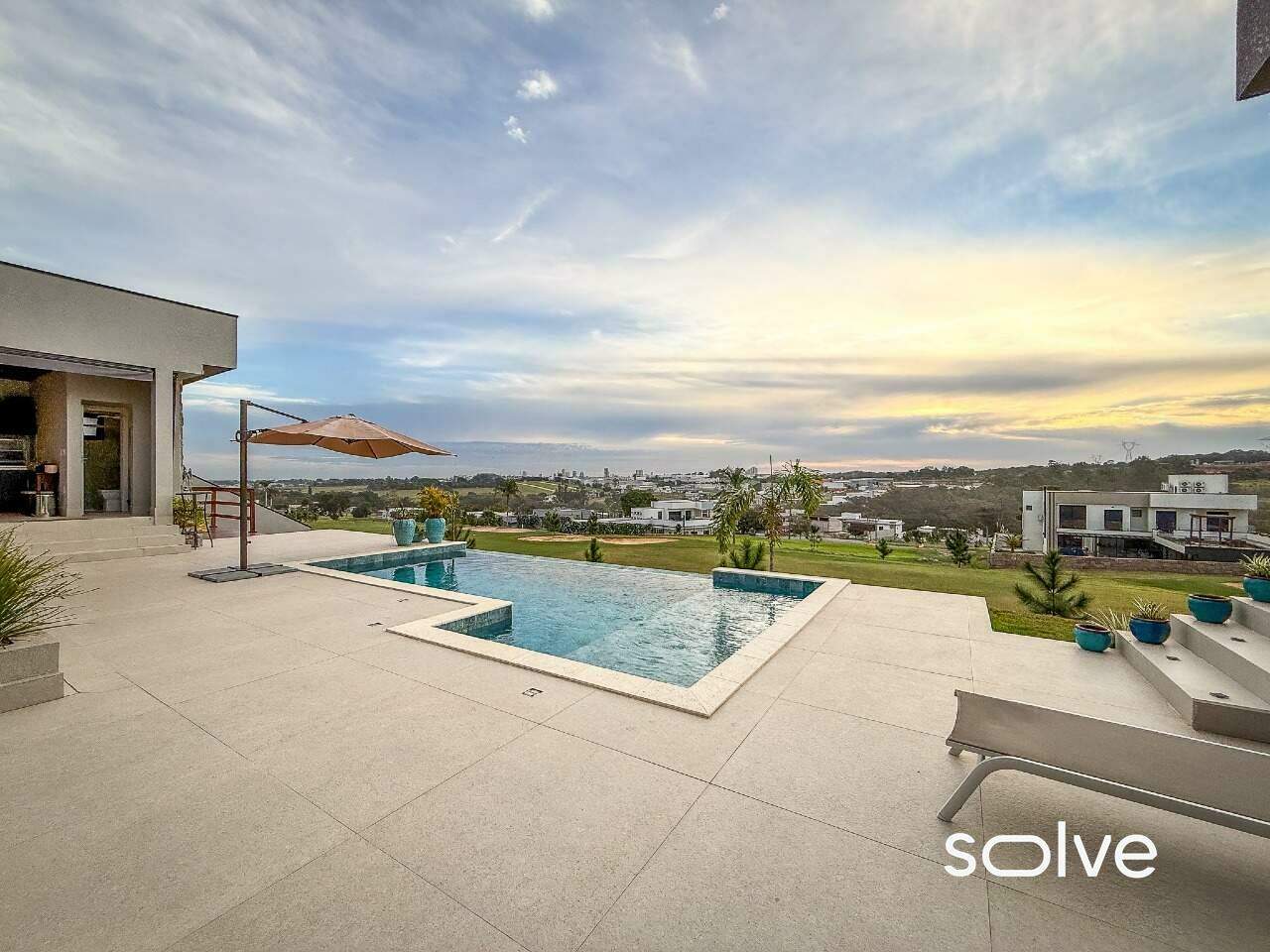 Casa em Condomínio à venda em Indaiatuba - Jardins do Golfe por 4.720.000,00: 