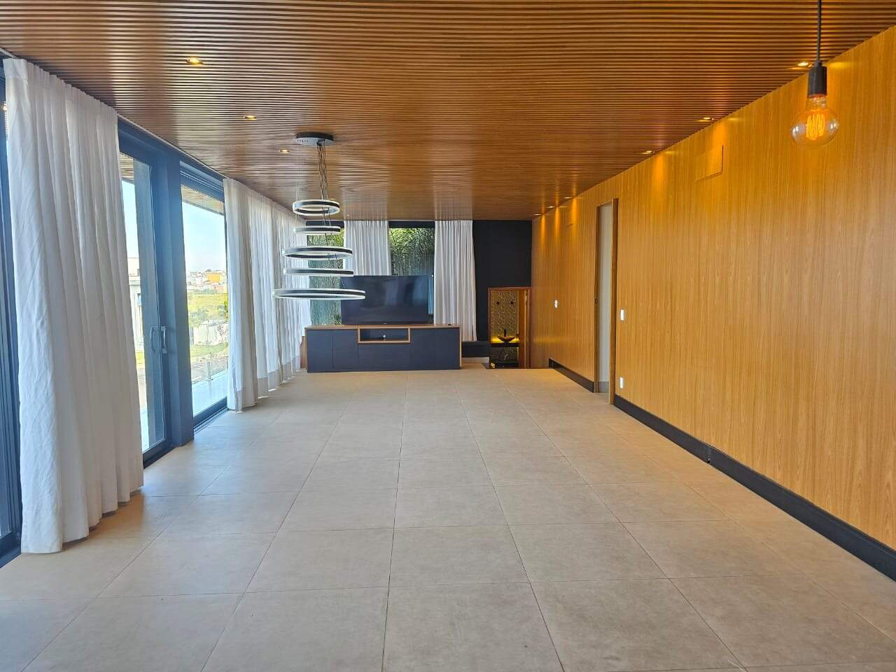 Casa em Condomínio para aluguel em Indaiatuba - Jardim Residencial Dona Maria José por 15.000,00: 