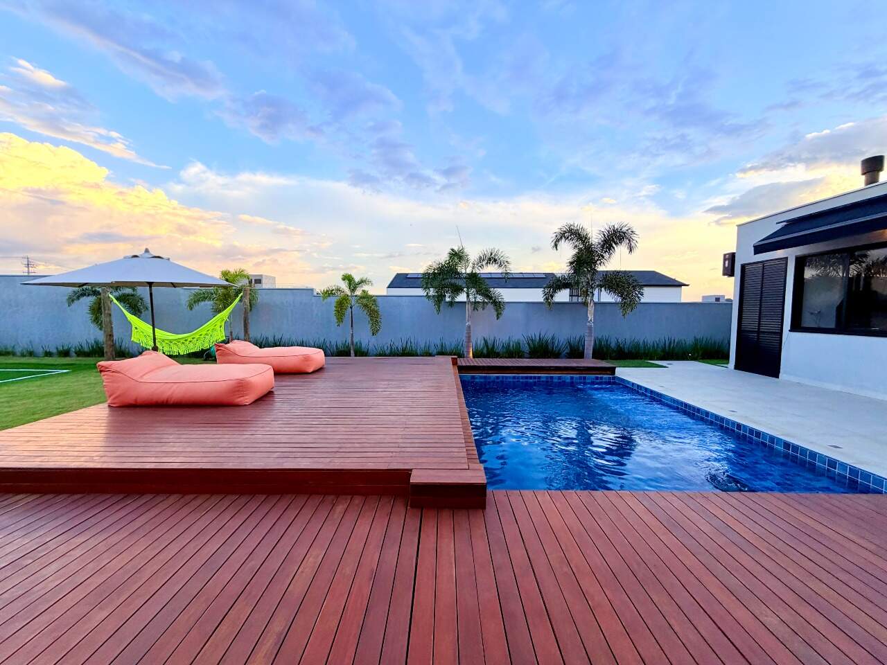 Casa em Condomínio para aluguel em Indaiatuba - Reserva Petrus por 37.000,00: