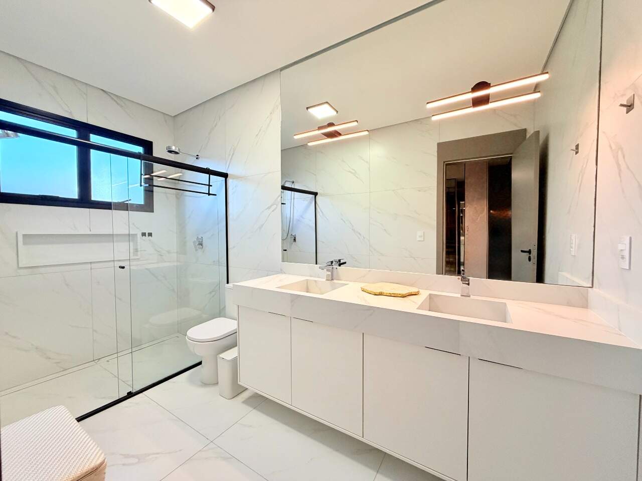 Casa em Condomínio para aluguel em Indaiatuba - Reserva Petrus por 37.000,00: