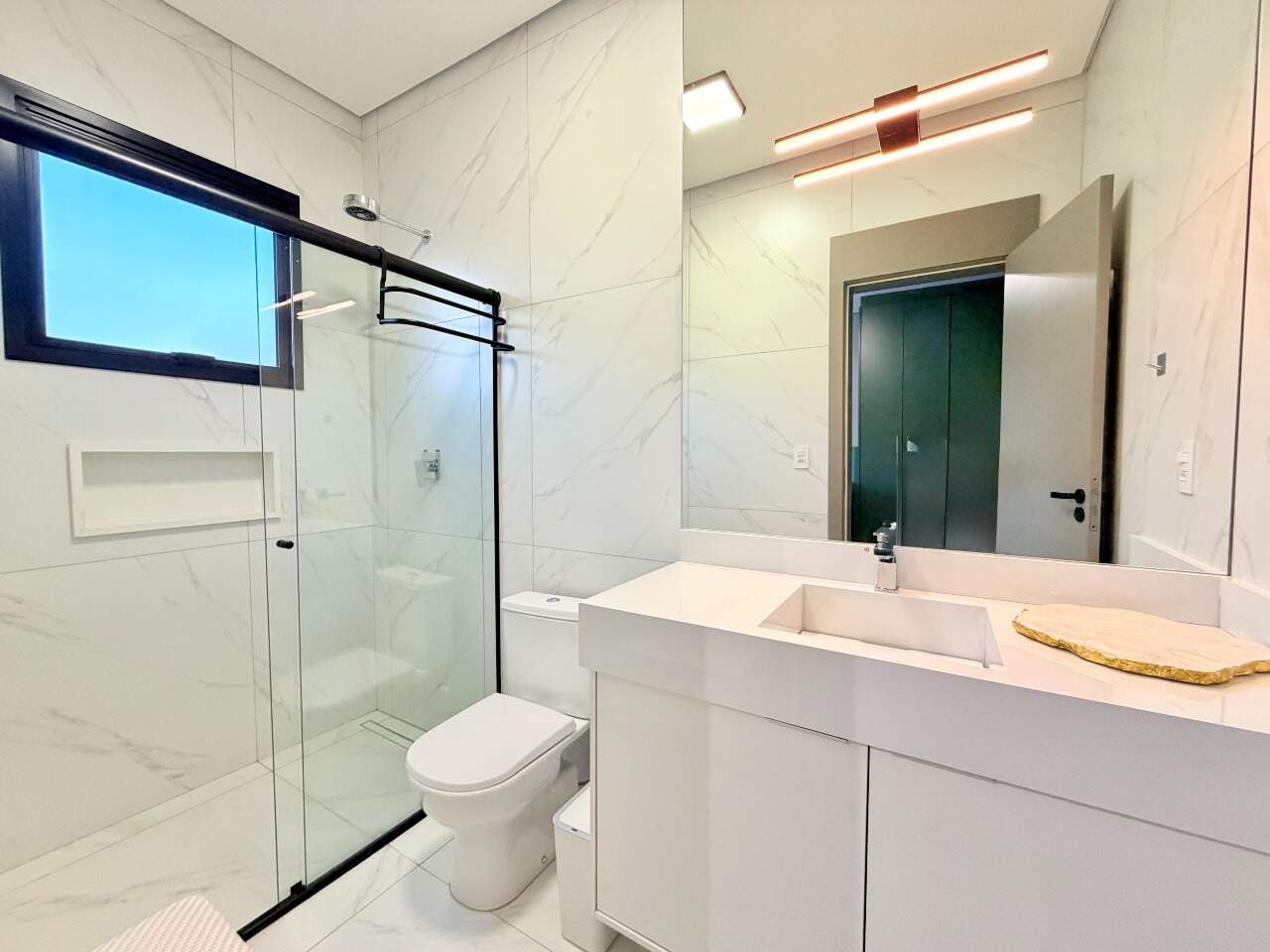 Casa em Condomínio para aluguel em Indaiatuba - Reserva Petrus por 37.000,00:
