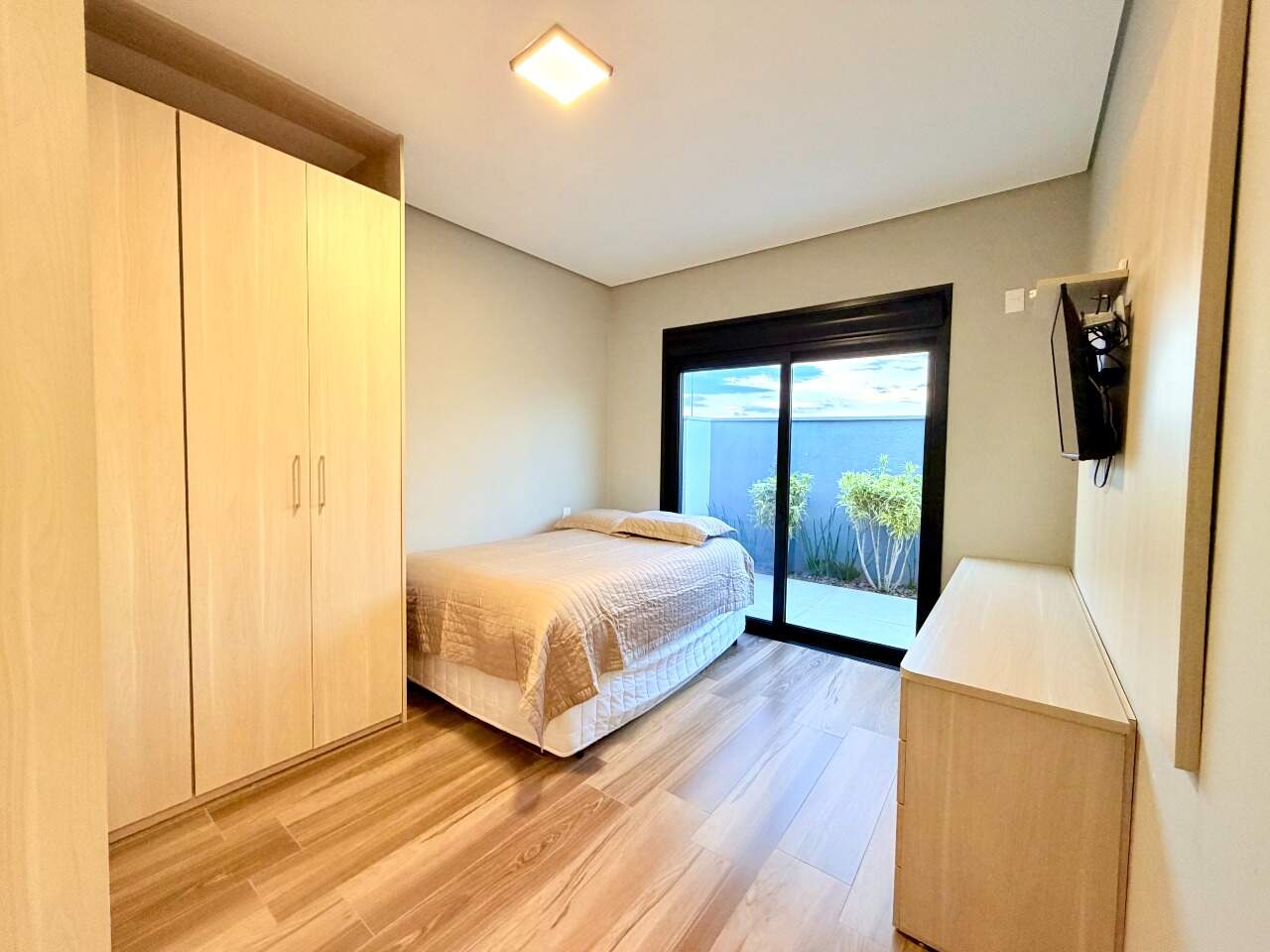 Casa em Condomínio para aluguel em Indaiatuba - Reserva Petrus por 37.000,00:
