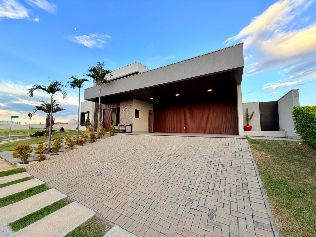 Casa em Condomínio para aluguel em Indaiatuba - Reserva Petrus por 37.000,00: 