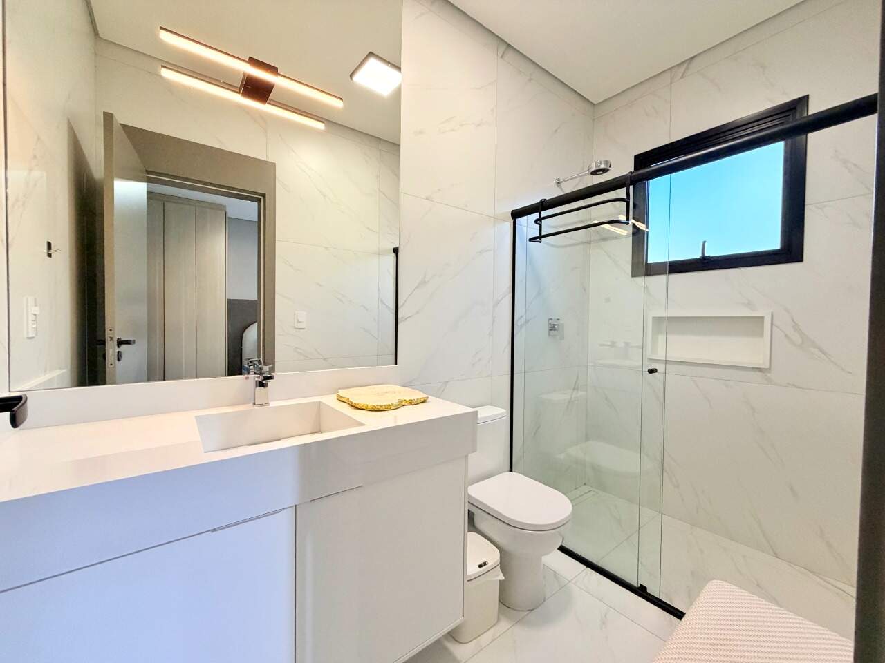 Casa em Condomínio para aluguel em Indaiatuba - Reserva Petrus por 37.000,00: