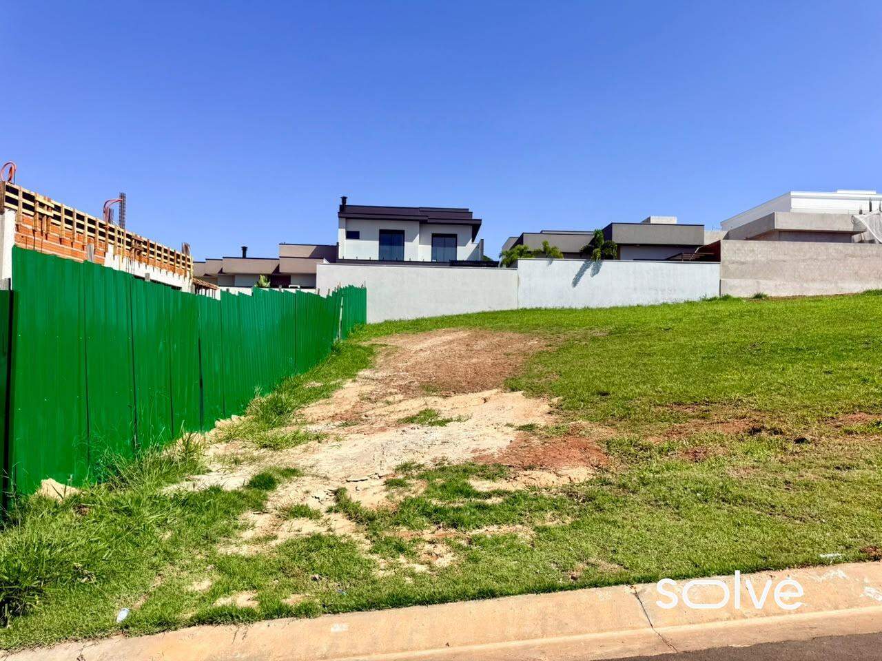 Terreno em Condomínio à venda em Indaiatuba - Villa Sapezal por 610.000,00: 