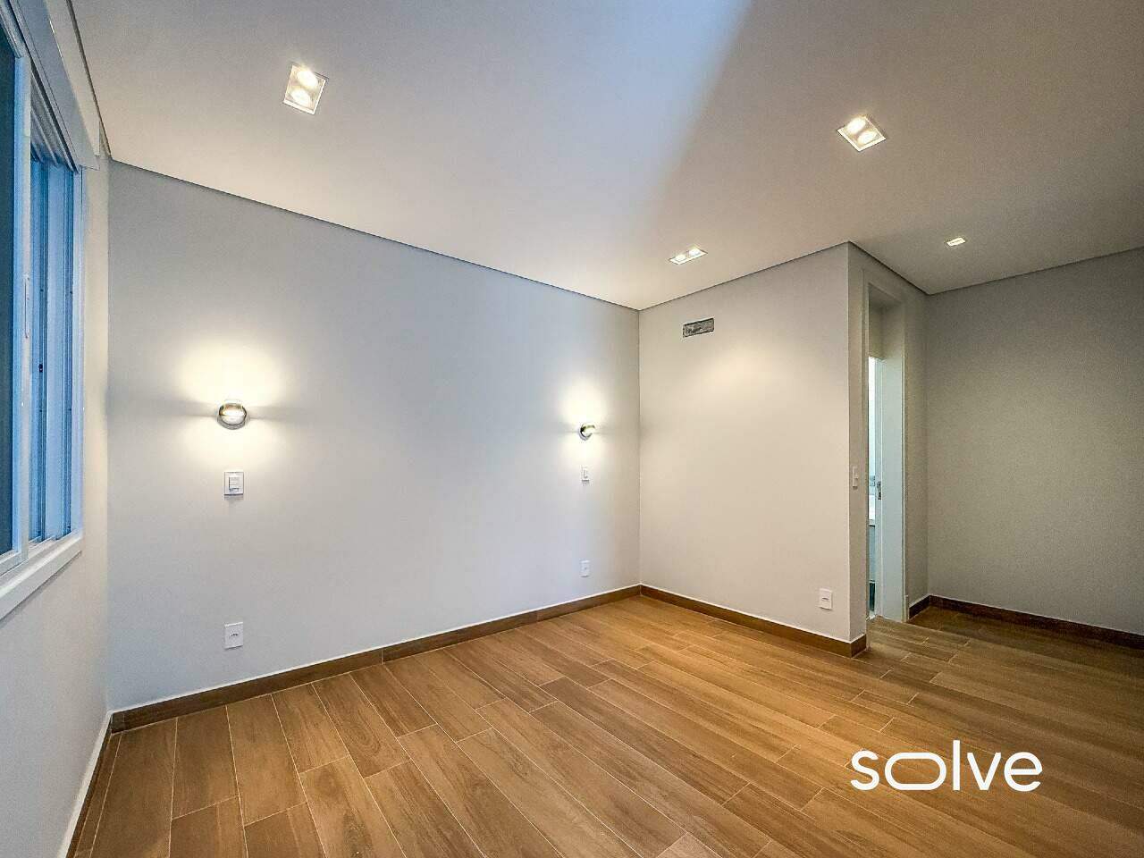 Casa em Condomínio para aluguel em Indaiatuba - Villa dos Pinheiros por 40.000,00:
