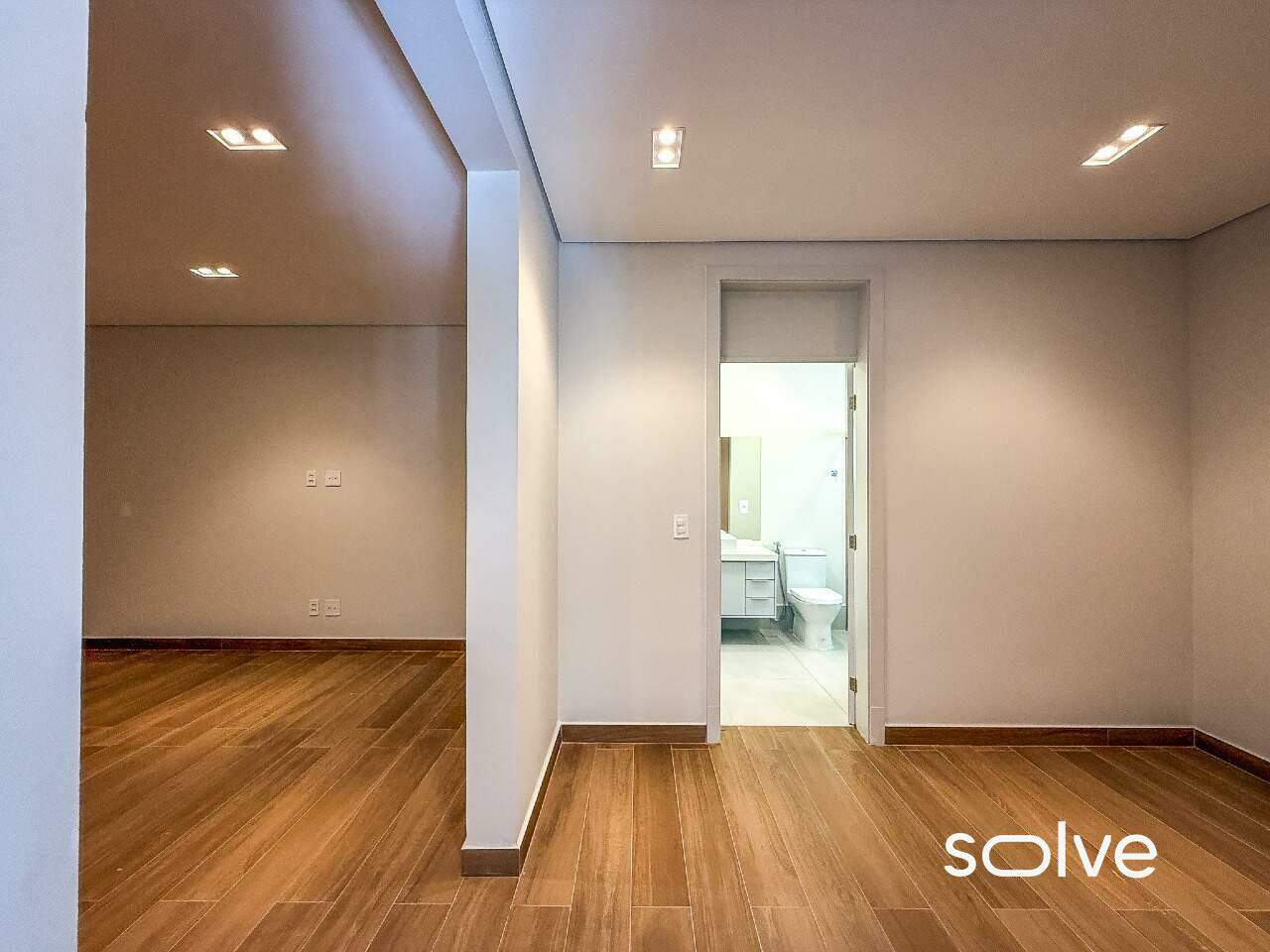 Casa em Condomínio para aluguel em Indaiatuba - Villa dos Pinheiros por 40.000,00: