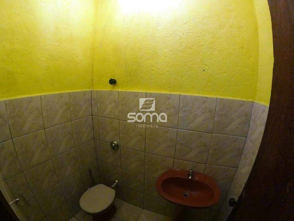 Loja para aluguel no Célvia: 