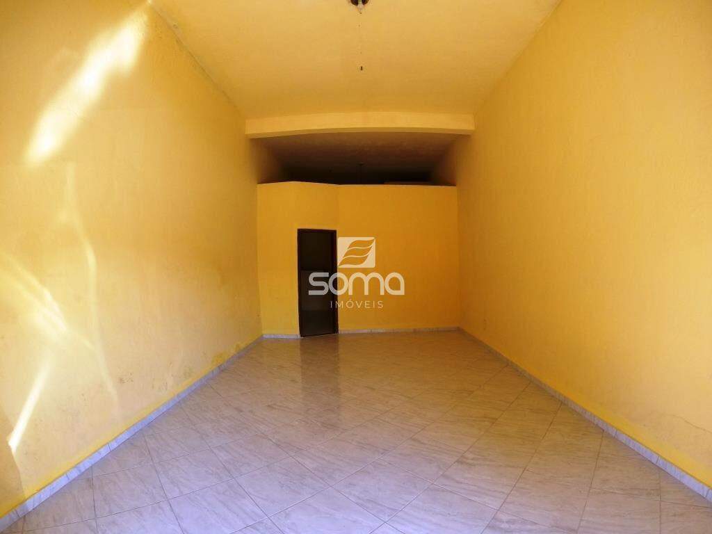 Loja para aluguel no Célvia: 