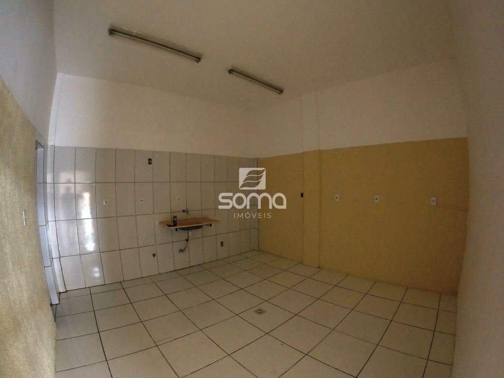 Loja para aluguel no Centro: 