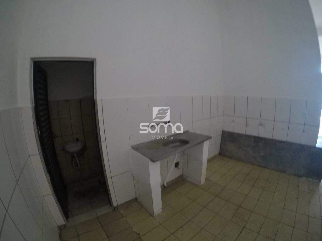Loja para aluguel no Centro: 