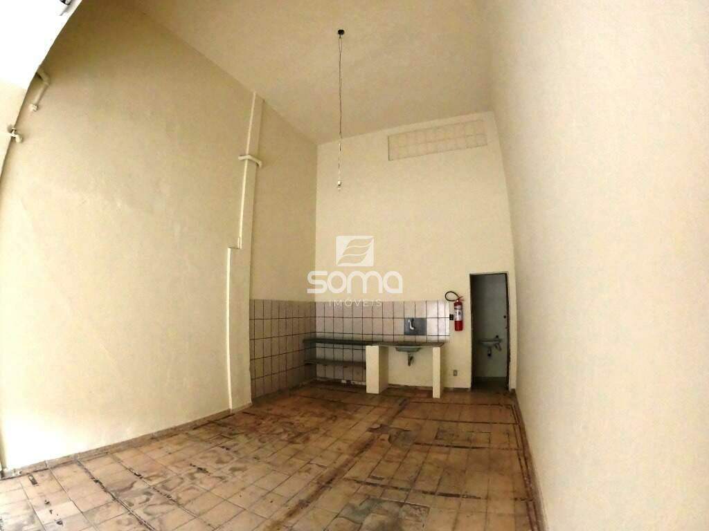 Loja para aluguel no Centro: 