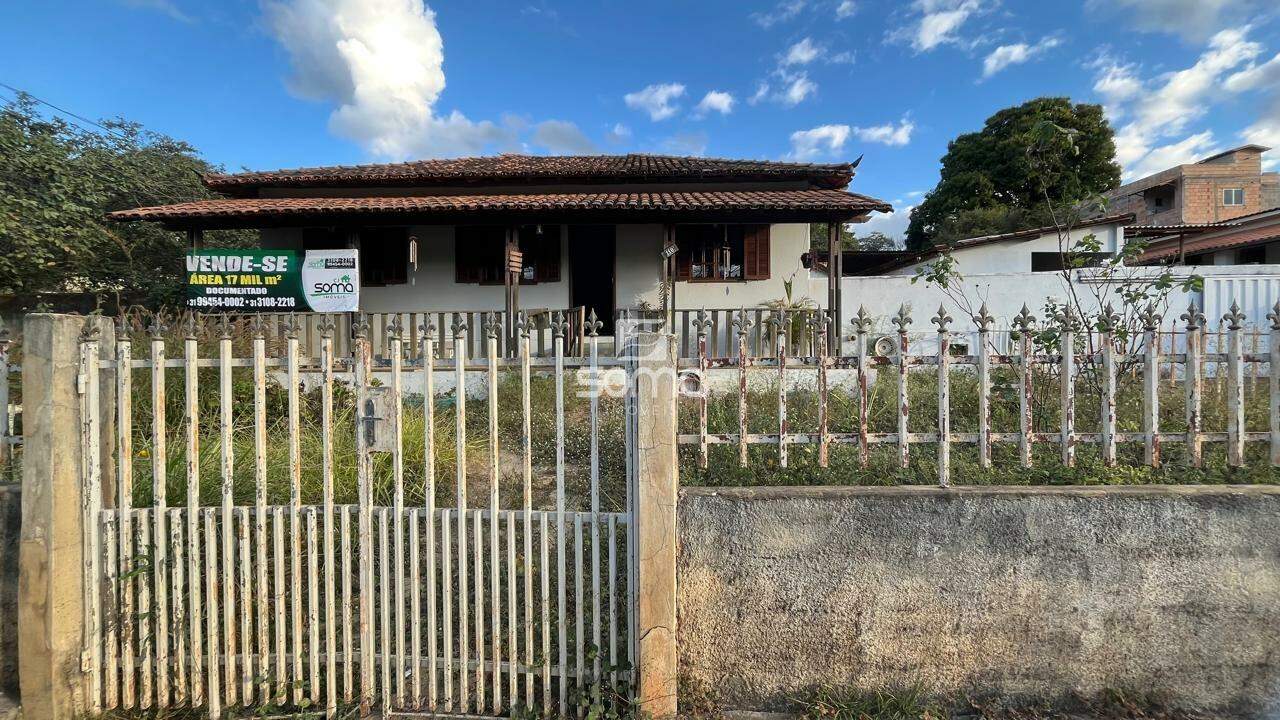 Terreno / Área à venda no Centro: 