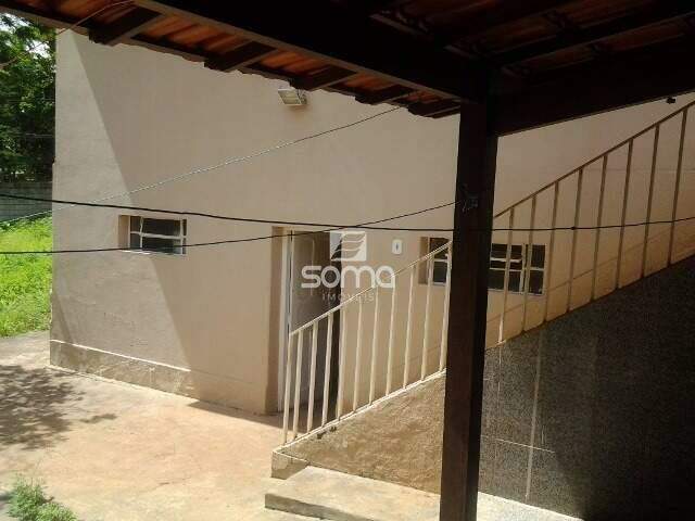 Casa à venda no Lapinha: 