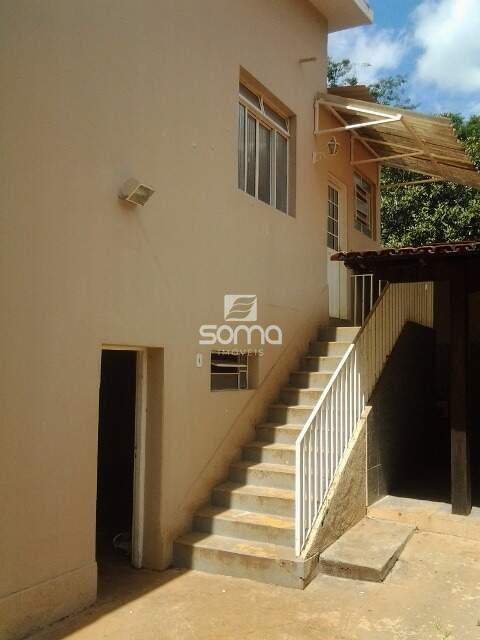 Casa à venda no Lapinha: 
