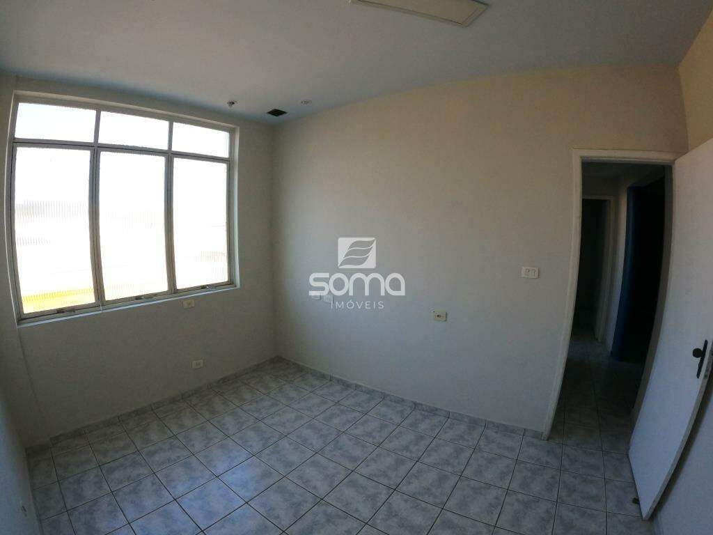 Sala para aluguel no Centro: