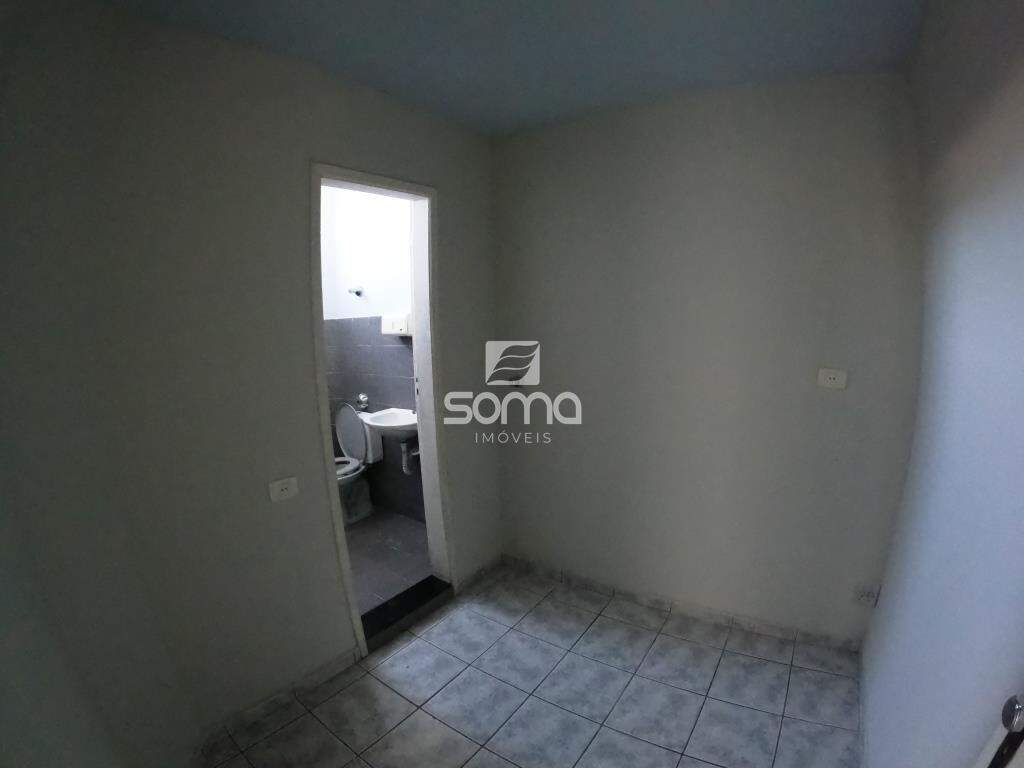 Sala para aluguel no Centro: