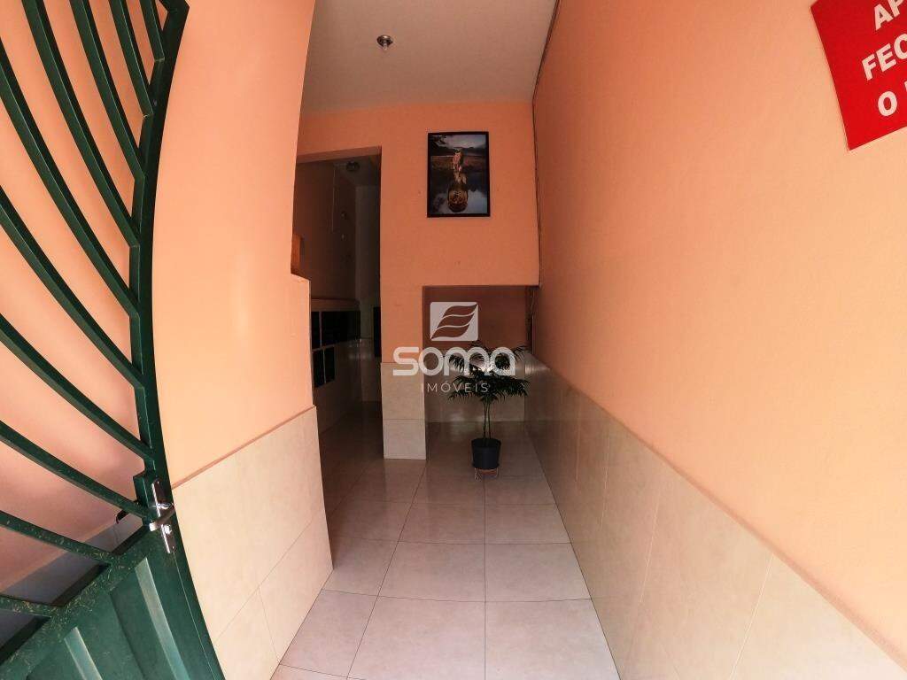 Sala para aluguel no Centro: