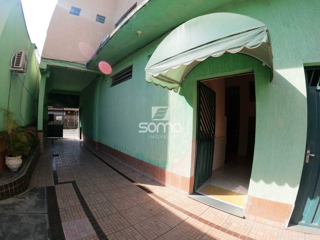 Sala para aluguel no Centro: 